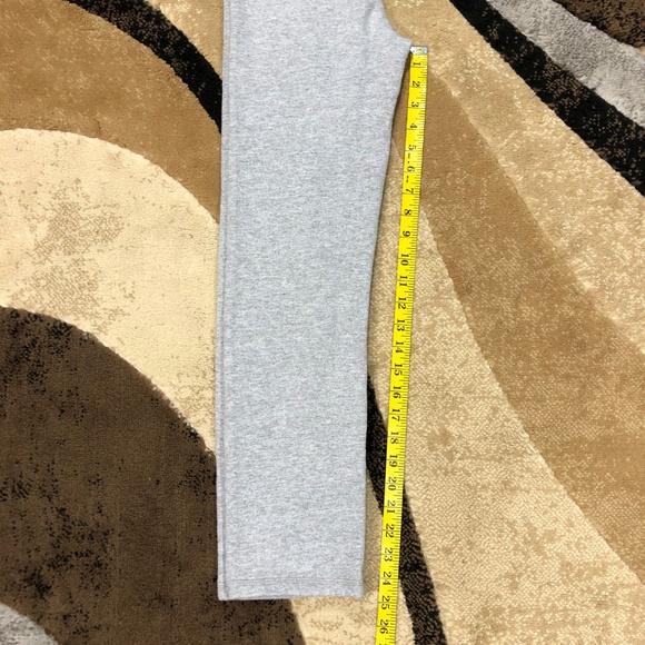 Youth Hanes Comfort-Soft Gray Sweatpants, Size Med - Picture 7 of 8